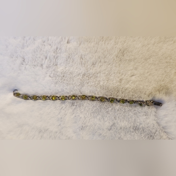 Vintage green crystal and Silver Bracelet - Picture 7 of 7